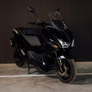 VELCA EON NEGRA 2026